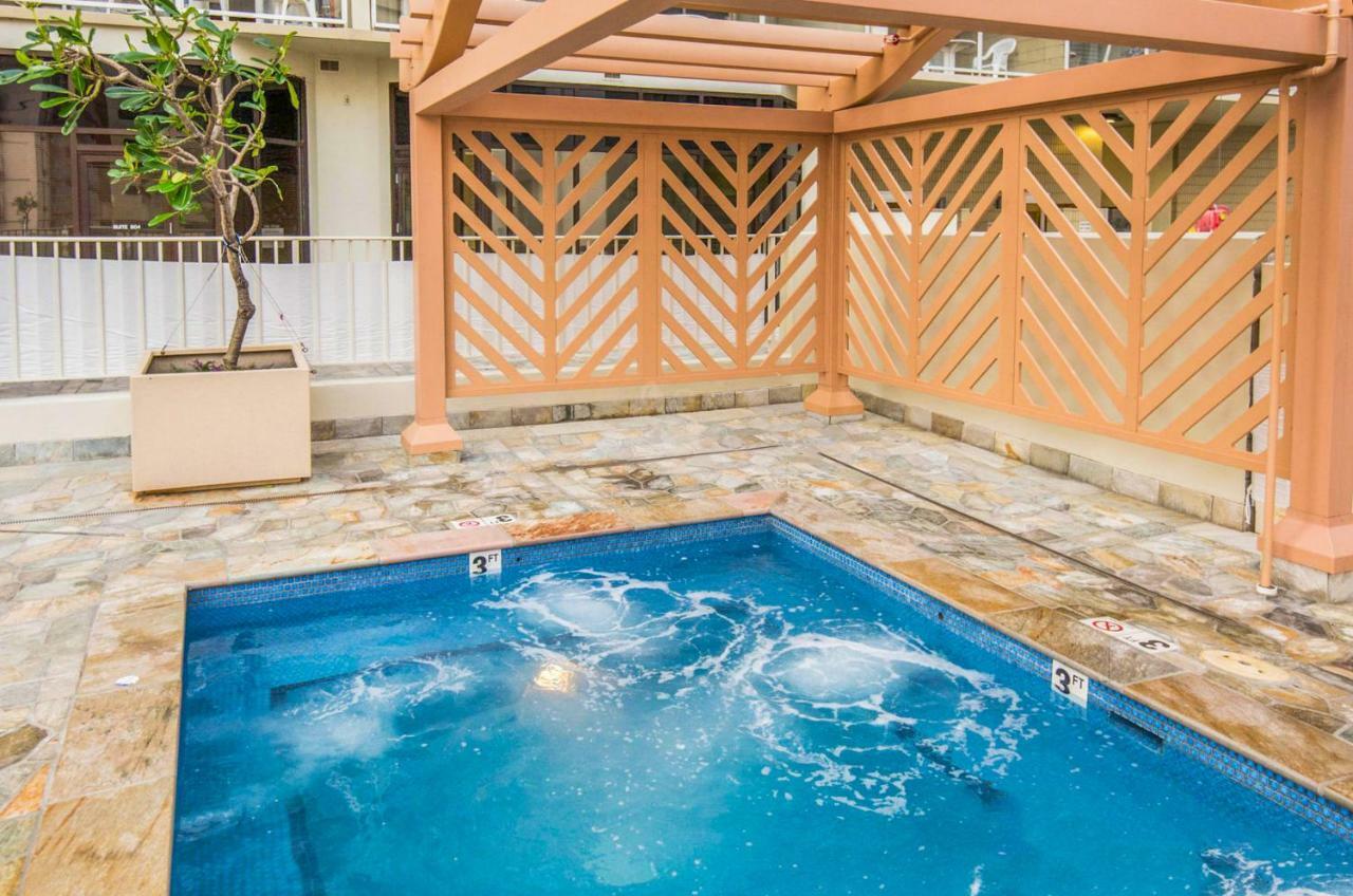 Island Colony Suites Honolulu Dış mekan fotoğraf